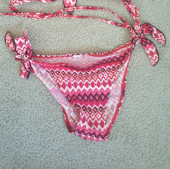 Bikini set - Picture 2 of 4